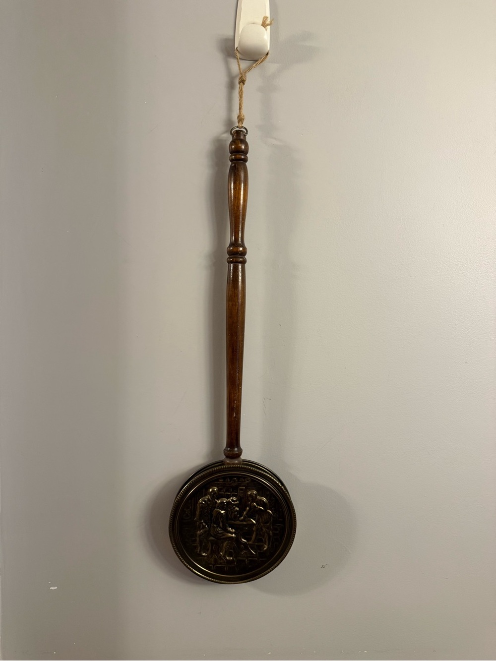 Vintage English Brass Bed Warmer Tavern Scene Wood Handle